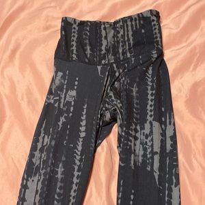 Danskin size s black and grey leggings not damaged barely used!